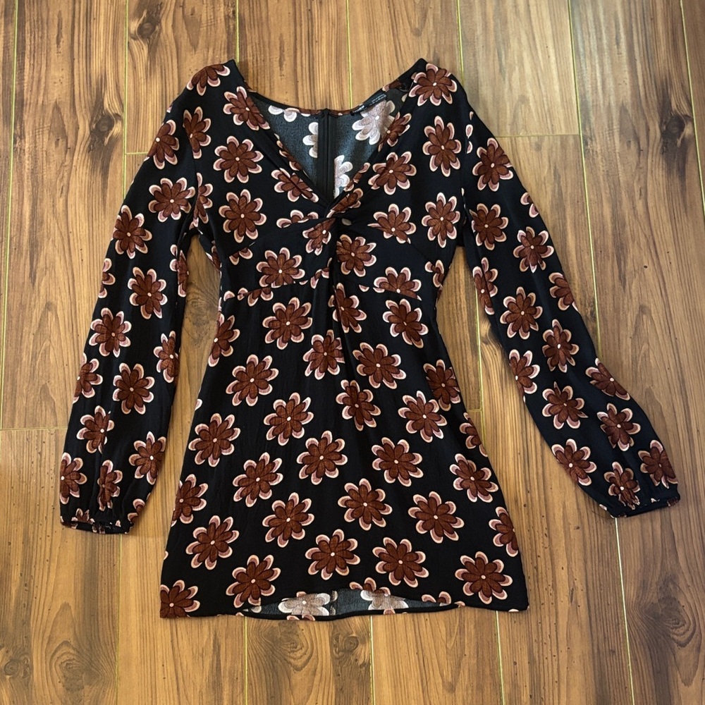 Pull&Bear Black Floral Dress
